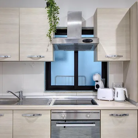 New Listing - 2br In The Heart Of By Sf Homes Apartamento *
