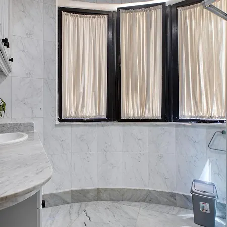 New Listing - 2br In The Heart Of By Sf Homes Apartamento